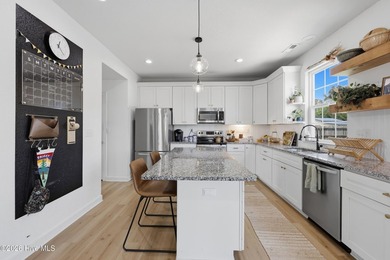 Discover this beautifully maintained 4-bedroom, 2.5-bath home - photo 8