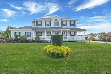 Stunning 4-Bedroom Colonial in Grand Manor Estates, East - photo 1