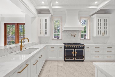 Experience casual sophistication in this exceptional 4-bedroom - photo 12