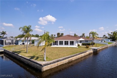 Boater's Paradise! This DIRECT Gulf-access home offers almost - photo 4