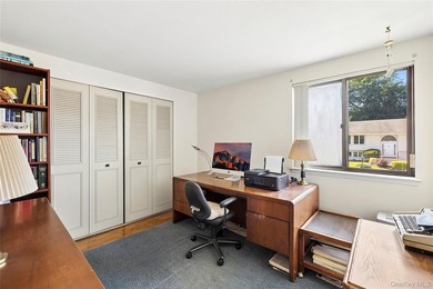 Welcome to 7 Stirrup Lane, a light-filled home on a beautiful - photo 18