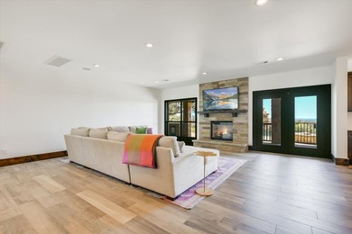 Experience breathtaking panoramic views of the Texas Hill - photo 7