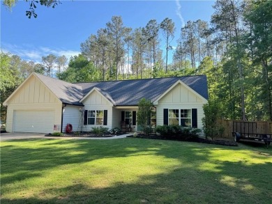 Lake Home For Sale in Mansfield, Georgia