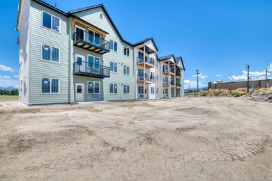 Experience the ease of condominium living in the Bitterroot - photo 5