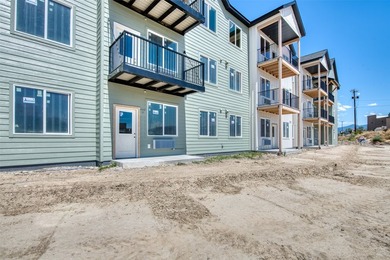 Experience the ease of condominium living in the Bitterroot - photo 8