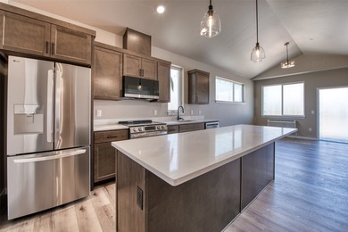 Experience the ease of condominium living in the Bitterroot - photo 9