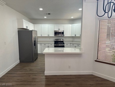 Beautiful Condo in the heart of Las Vegas Valley. Only two unit