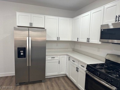 Beautiful Condo in the heart of Las Vegas Valley. Only two unit