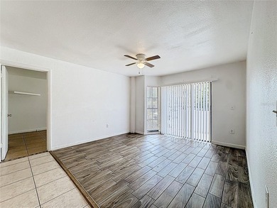 Prime condo Investment property with low HOA and great location - photo 17
