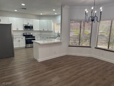 Beautiful Condo in the heart of Las Vegas Valley. Only two unit