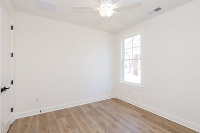 Popular Chestnut A plan with THREE main level beds & a separate - photo 20