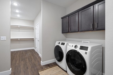 New homes for sale in the exclusive Villas at Anthony Park 55+