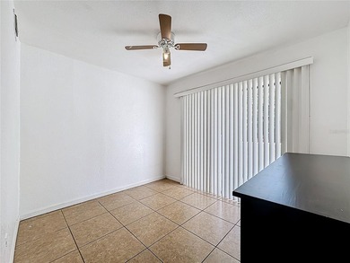Prime condo Investment property with low HOA and great location - photo 22