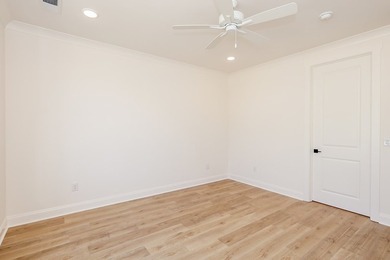 Popular Chestnut A plan with THREE main level beds & a separate - photo 26