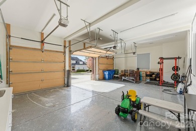 HUGE Price Improvement!! This 5,906 sq ft French Provincial - photo 32