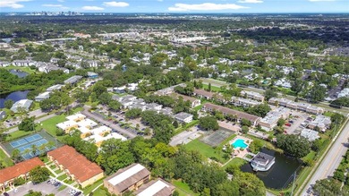 Prime condo Investment property with low HOA and great location - photo 37