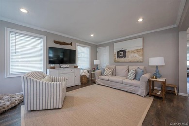 Absolutely pristine Legal two-family in Long Beach - recently - photo 3
