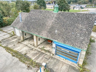 Opportunity to own a mixed use property on US Route 1 in Kittery - photo 8