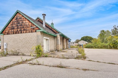 Opportunity to own a mixed use property on US Route 1 in Kittery - photo 10