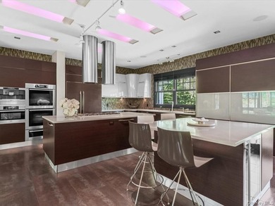 Perched Gracefully atop a Scenic Hilltop in The Prestigious - photo 12