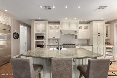 Charming home in a gated community overlooking the 9-hole - photo 14
