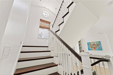 Just a few steps away from the South Bayfront, 115 Topaz is the - photo 17