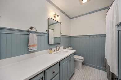 Welcome to Whitehouse living at its finest! This beautifully - photo 18