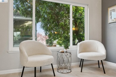 Elegant and inviting Bay Isle Pt. residence offering 3 bedrooms - photo 20