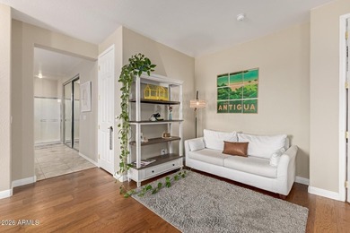 Charming home in a gated community overlooking the 9-hole - photo 21