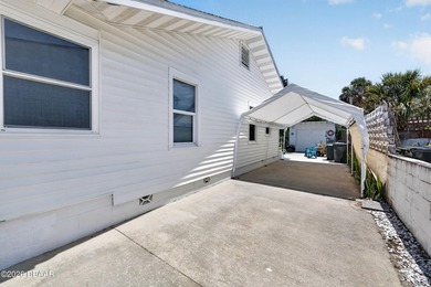 Welcome to paradise. This 3 bedroom, 2 bath, Daytona Beachside - photo 22