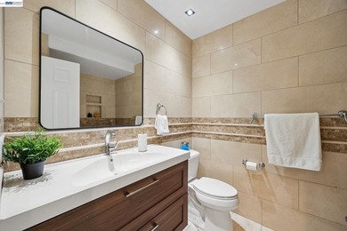 Elegant and inviting Bay Isle Pt. residence offering 3 bedrooms - photo 27