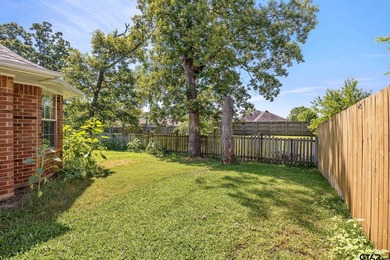 Welcome to Whitehouse living at its finest! This beautifully - photo 27