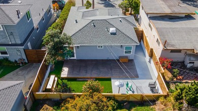 Perched on a quiet hillside in the highly sought-after Loma - photo 30