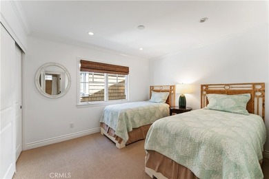 Just a few steps away from the South Bayfront, 115 Topaz is the - photo 33