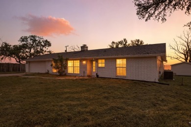 Lake Home Sale Pending in Buchanan Dam, Texas