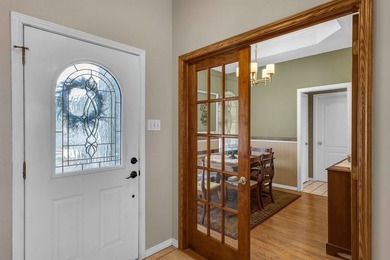 Welcome to 2409 Twin Oak Drive, a beautifully maintained home - photo 4