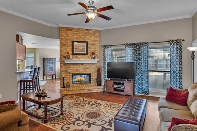 Welcome to 2409 Twin Oak Drive, a beautifully maintained home - photo 6