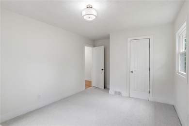 MOVE IN READY 3-bedroom, 1.5-bath ranch with a 1-car garage and - photo 12