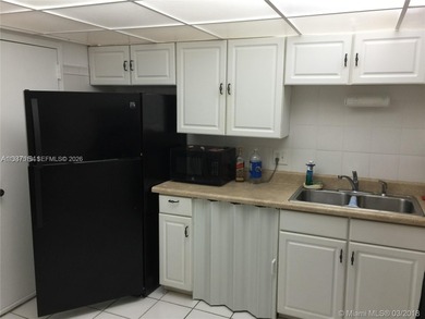 Nice apartment 2/2 at East of US1, Carlton Bay Condominium