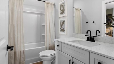 Here's your rare opportunity to own a stunning 4 bed 3 bath - photo 15