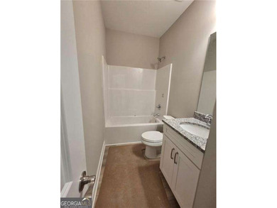 True Ranch Plan in the gated lake and golf community of Lake - photo 16