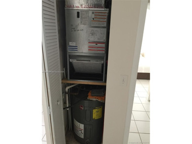 Nice apartment 2/2 at East of US1, Carlton Bay Condominium