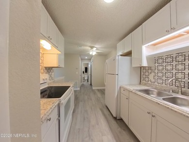 NEW FLOORS. NEW BATHROOMS! JUST MOVE IN! Includes a 1-Year - photo 22