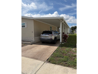 This home is a beautiful 2 bedroom 2 bathroom home with an open - photo 5