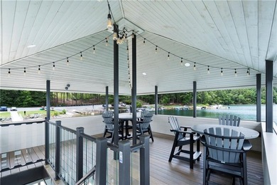 Here's your rare opportunity to own a stunning 4 bed 3 bath - photo 29