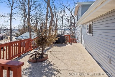 Newer metal roof, gutters & downspouts, newer vinyl siding - photo 42