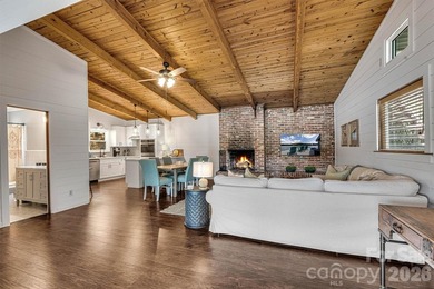 Fully Furnished, turnkey, impeccably maintained waterfront - photo 10