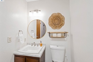 Welcome to this beautifully updated 2-bedroom, 1.5-bath - photo 13