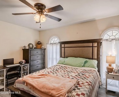 Sunset Park | 3BR | No HOA | One Level | Workshop | Large Fenced - photo 8
