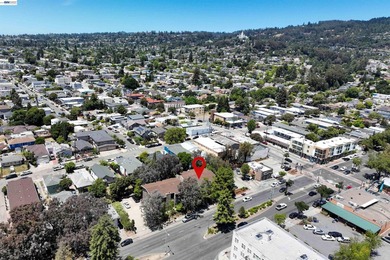 Welcome to this beautifully updated 2-bedroom, 1.5-bath - photo 26